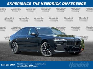 Used 2025 BMW 740i w/ Premium Package RWD video 1