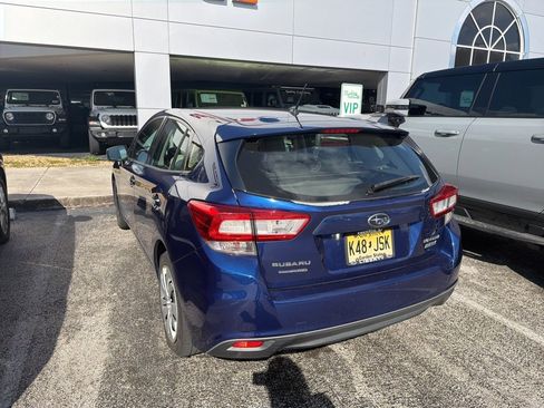 Used 2017 Subaru Impreza 2.0i image 4