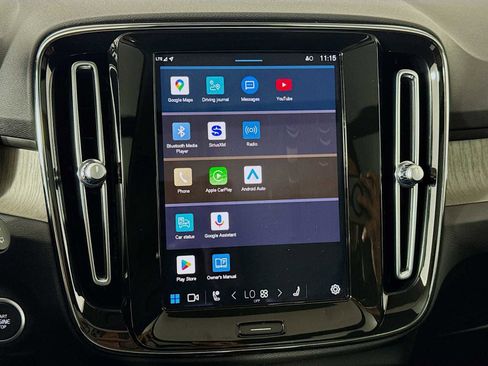 Used 2023 Volvo XC40 B4 Plus w/ Driver Assist Package image 14