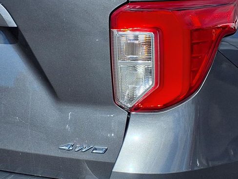 Used 2023 Ford Explorer XLT w/ Equipment Group 202A image 27