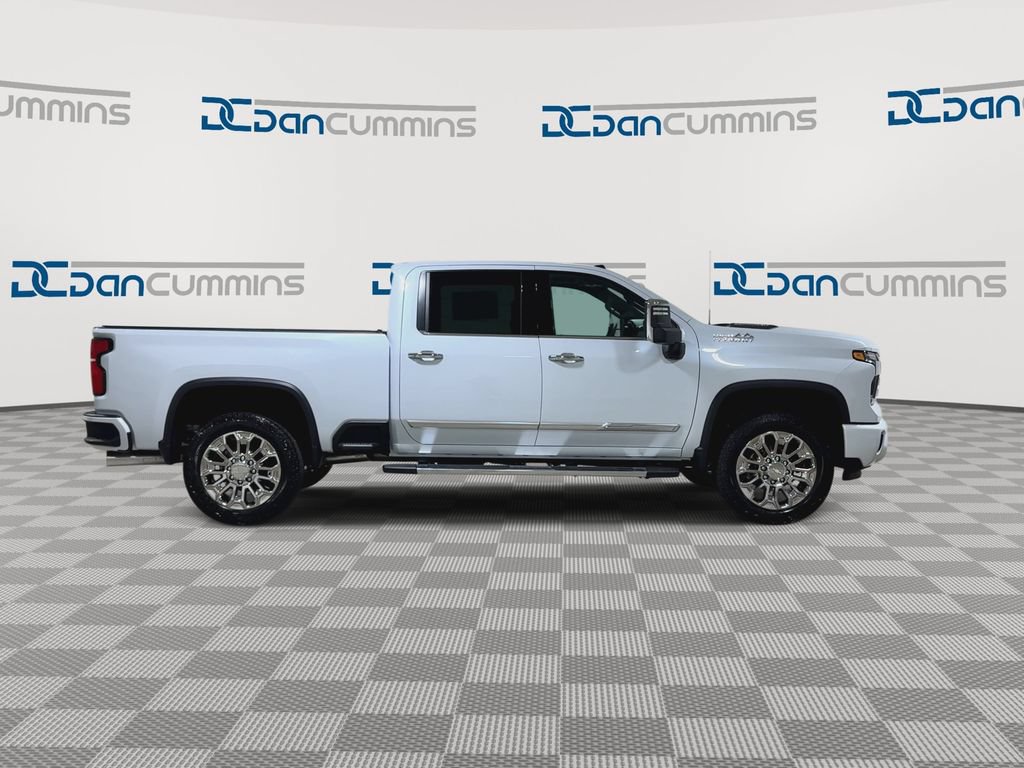 New 2026 Chevrolet Silverado 2500 High Country w/ High Country Premium Package AWD/4WD image 9