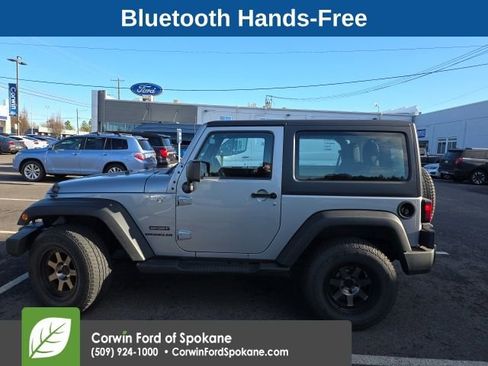 Used 2015 Jeep Wrangler Sport w/ Connectivity Group image 3
