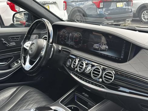 Used 2018 Mercedes-Benz S 560 4MATIC Sedan image 33