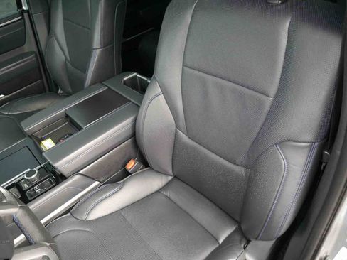 Used 2023 Toyota Tundra Platinum image 37