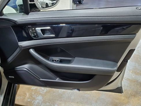 Used 2017 Porsche Panamera 4S AWD/4WD image 16