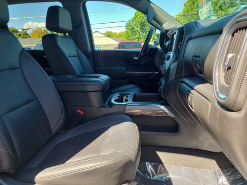Used 2022 Chevrolet Silverado 3500 LTZ w/ LTZ Plus Package AWD/4WD image 19