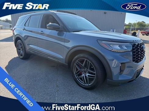 Used 2025 Ford Explorer ST image 1