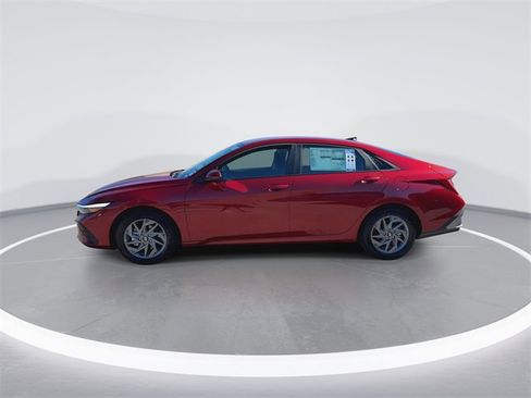 New 2026 Hyundai Elantra Blue image 4