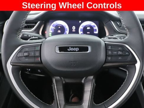 Used 2025 Jeep Grand Cherokee L Limited w/ Trailer Tow Package AWD/4WD image 22