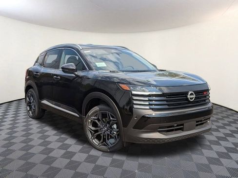 New 2025 Nissan Kicks SR w/ SR Premium Package image 19