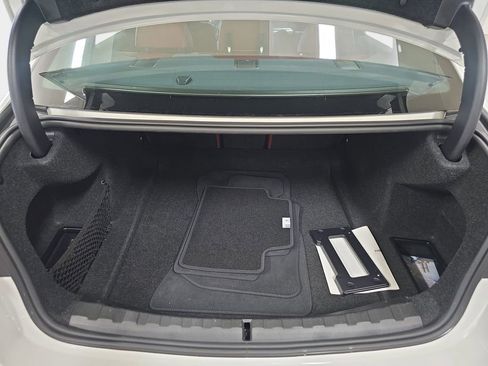 Used 2025 BMW 330i Sedan w/ M Sport Package image 30