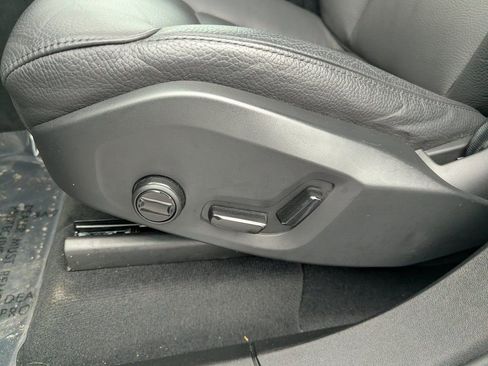 Used 2024 Volvo XC90 B6 Plus image 15