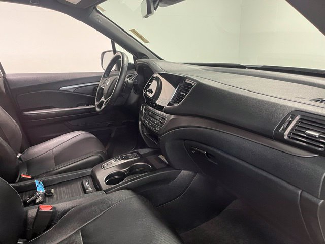 Used 2023 Honda Passport EX-L image 11