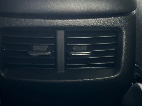 Used 2022 Dodge Challenger GT image 15