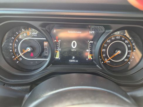 Used 2026 Jeep Gladiator Mojave AWD/4WD image 11