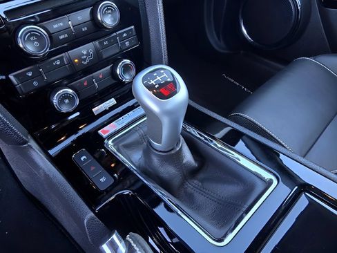Used 2011 Ford Mustang GT Premium w/ Comfort Pkg RWD image 19