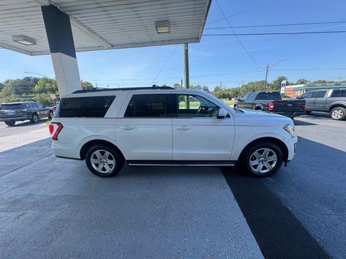 Used 2018 Ford Expedition Max XLT w/ Equipment Group 202A AWD/4WD image 6