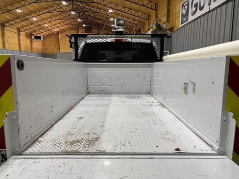 Used 2019 Ford F250 XL w/ Power Equipment Group AWD/4WD image 22