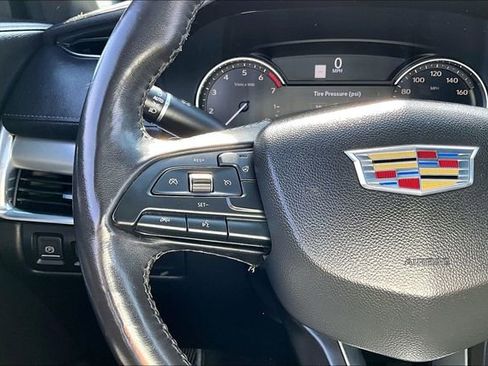 Used 2019 Cadillac XT4 Premium Luxury image 11