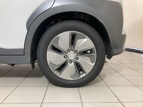 Used 2021 Hyundai Kona Ultimate FWD image 26