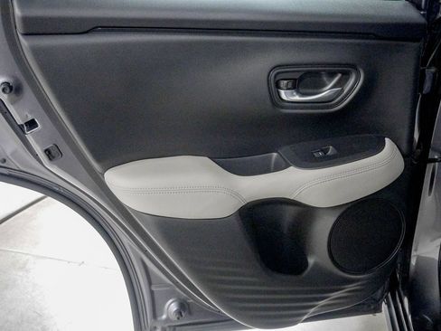 Certified 2026 Honda HR-V LX image 34