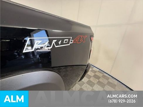 Used 2025 Nissan Frontier PRO-4X w/ Pro Convenience Package image 34