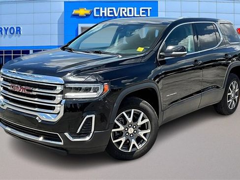 Used 2023 GMC Acadia SLE image 3