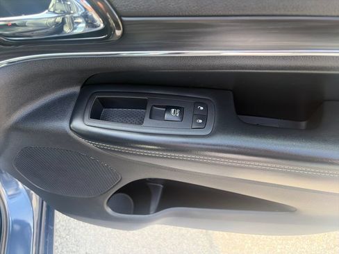 Used 2021 Jeep Grand Cherokee Limited w/ Quick Order Package 28K 80th AWD/4WD image 45