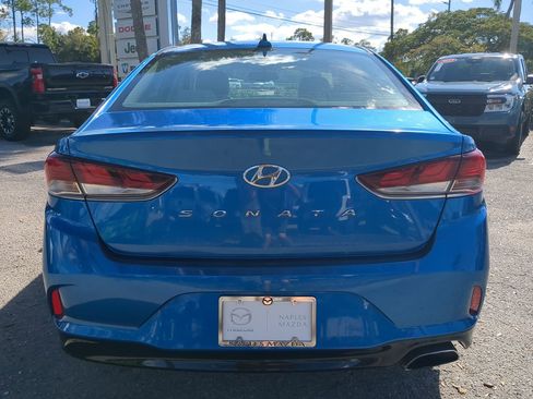 Used 2018 Hyundai Sonata SEL w/ Winter Weather Package image 6