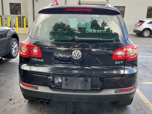 Used 2009 Volkswagen Tiguan S FWD image 5