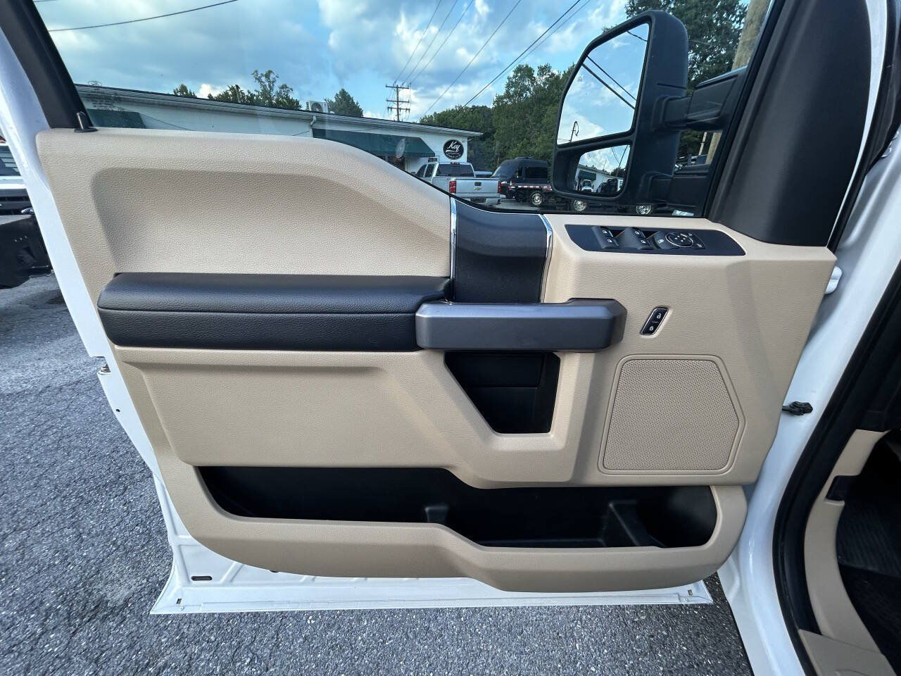 Used 2018 Ford F250 XLT w/ XLT Value Package AWD/4WD image 21