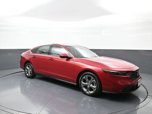 Certified 2024 Honda Accord EX image 4