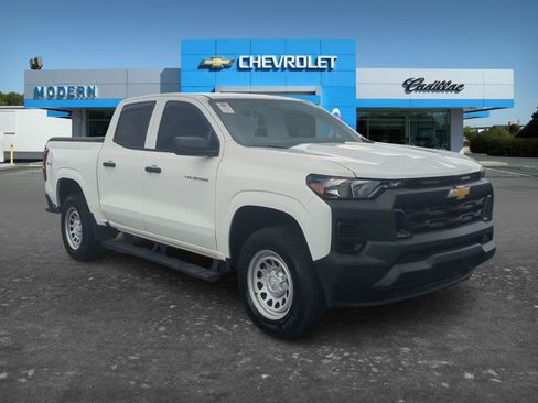 Used 2026 Chevrolet Colorado W/T w/ Advanced Trailering Package AWD/4WD image 7