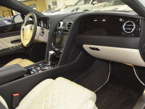 Used 2017 Bentley Flying Spur S V8 image 25