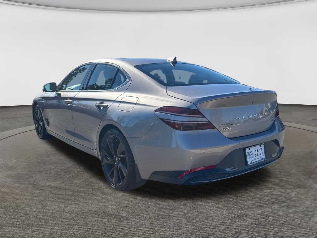 Used 2023 Genesis G70 2.0T w/ Sport Prestige Package RWD image 5