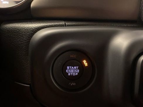 Used 2018 Jeep Wrangler Unlimited Sport S AWD/4WD image 18