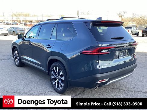 Used 2025 Toyota Grand Highlander MAX image 5