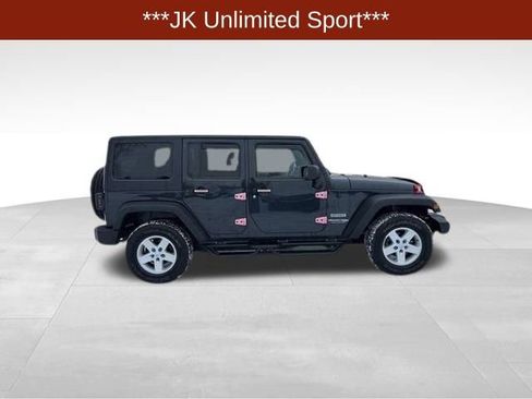 Used 2018 Jeep Wrangler Unlimited Sport S image 8