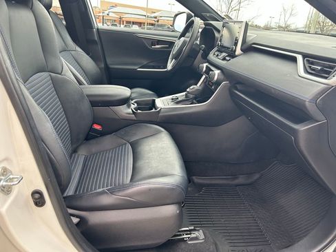 Used 2021 Toyota RAV4 XSE image 32