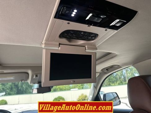 Used 2020 Cadillac Escalade ESV Premium Luxury AWD/4WD image 39