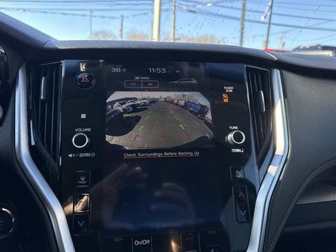 Used 2022 Subaru Outback Premium image 35