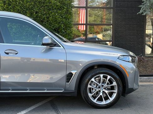 Used 2025 BMW X5 xDrive40i AWD/4WD image 23
