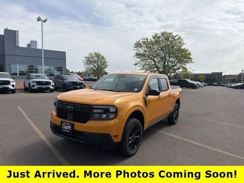 Used 2023 Ford Maverick Lariat w/ Lariat Luxury Package AWD/4WD image 1