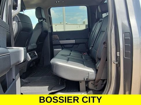 Used 2023 Ford F250 Lariat w/ Sport Appearance Package AWD/4WD image 25