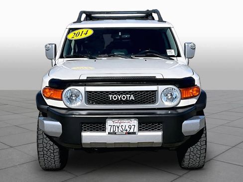 Used 2014 Toyota FJ Cruiser 4WD w/ Upgrade Package image 3