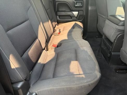 Used 2019 Chevrolet Silverado 1500 LT AWD/4WD image 16