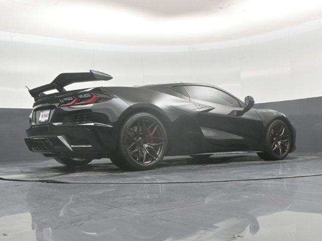 Used 2024 Chevrolet Corvette Z06 RWD image 49