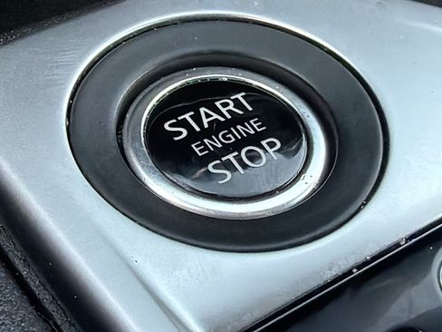 Used 2025 Nissan Sentra SV FWD image 35