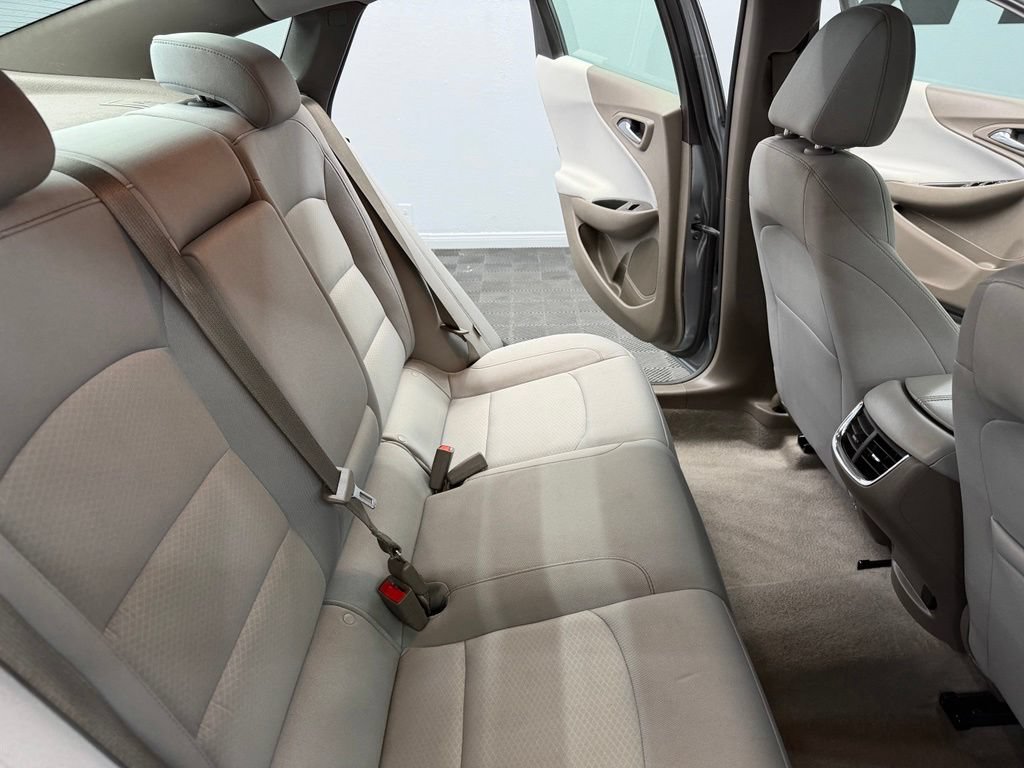 Used 2024 Chevrolet Malibu LT FWD image 44