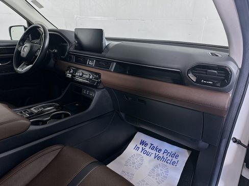 Used 2024 Honda Pilot Elite image 31